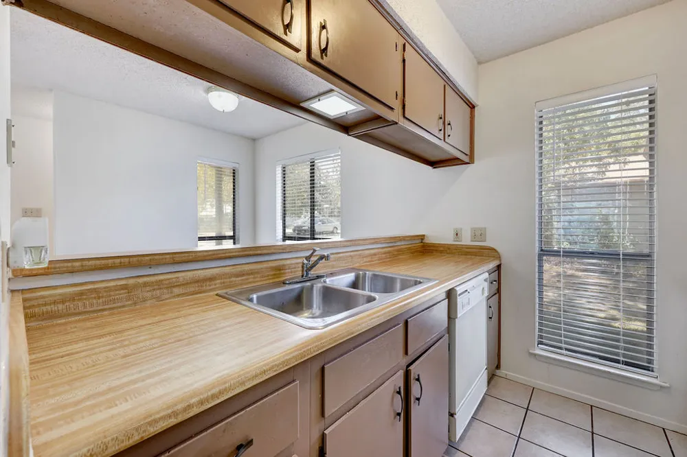 5619 Clay Avenue #B Austin, TX 78756