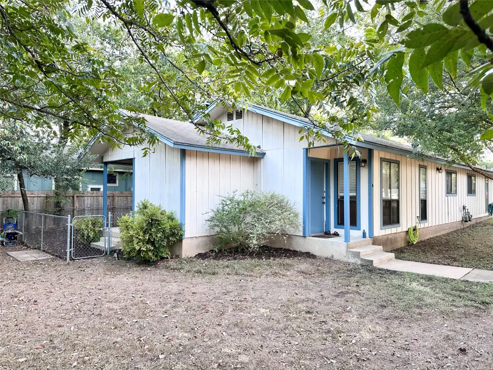 5619 Clay Avenue #B Austin, TX 78756