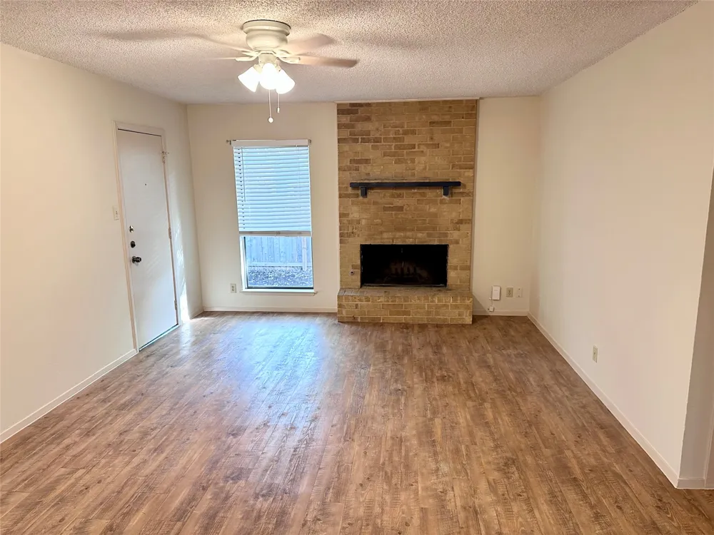 5619 Clay Avenue #B Austin, TX 78756