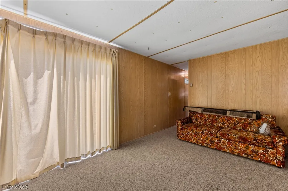 650 W McDonald Avenue Overton, NV 89040