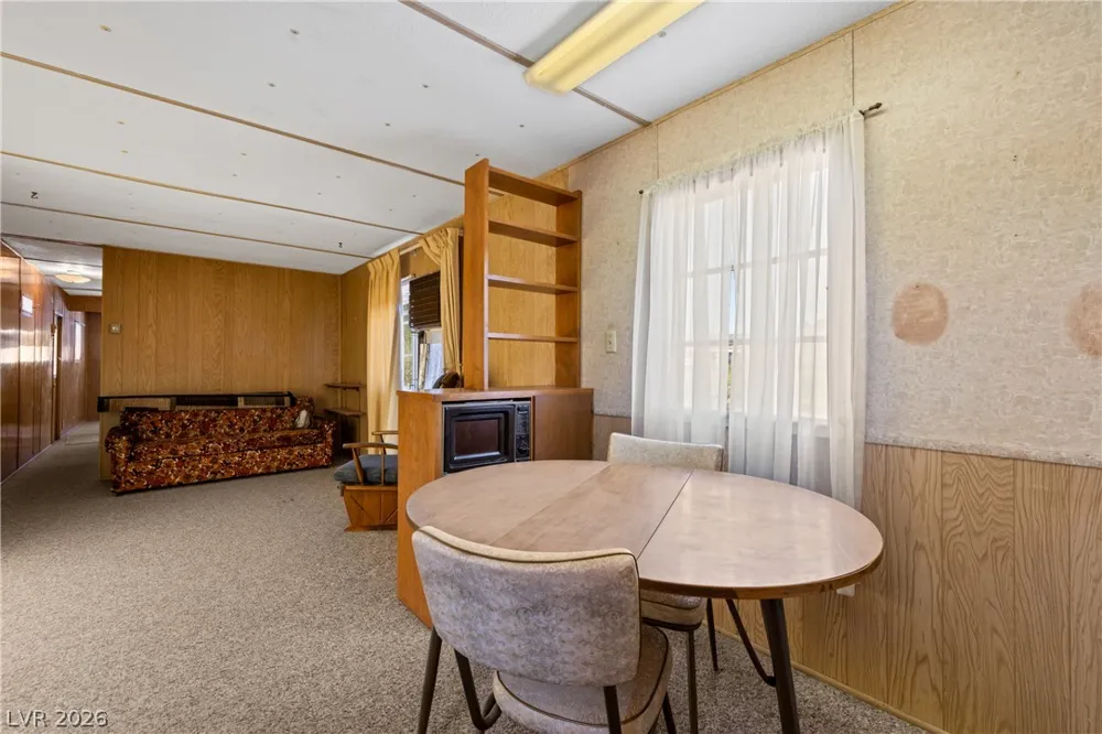 650 W McDonald Avenue Overton, NV 89040