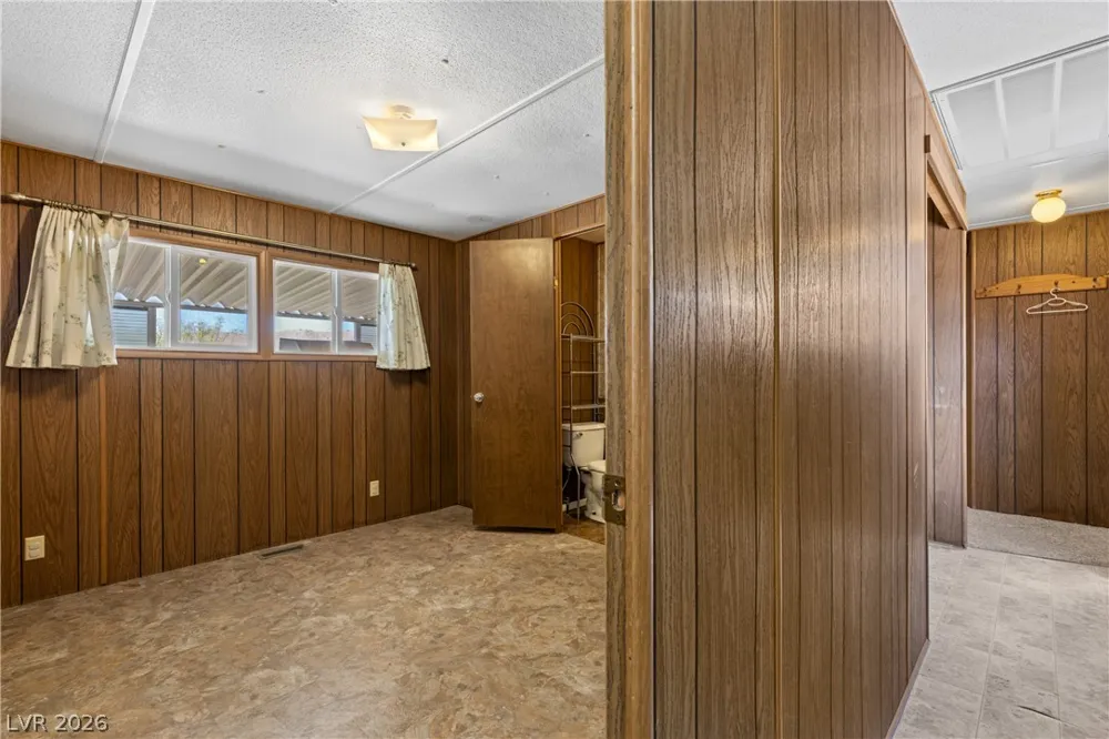 650 W McDonald Avenue Overton, NV 89040