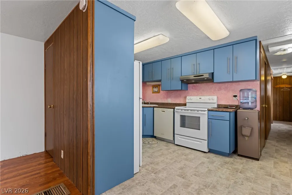 650 W McDonald Avenue Overton, NV 89040