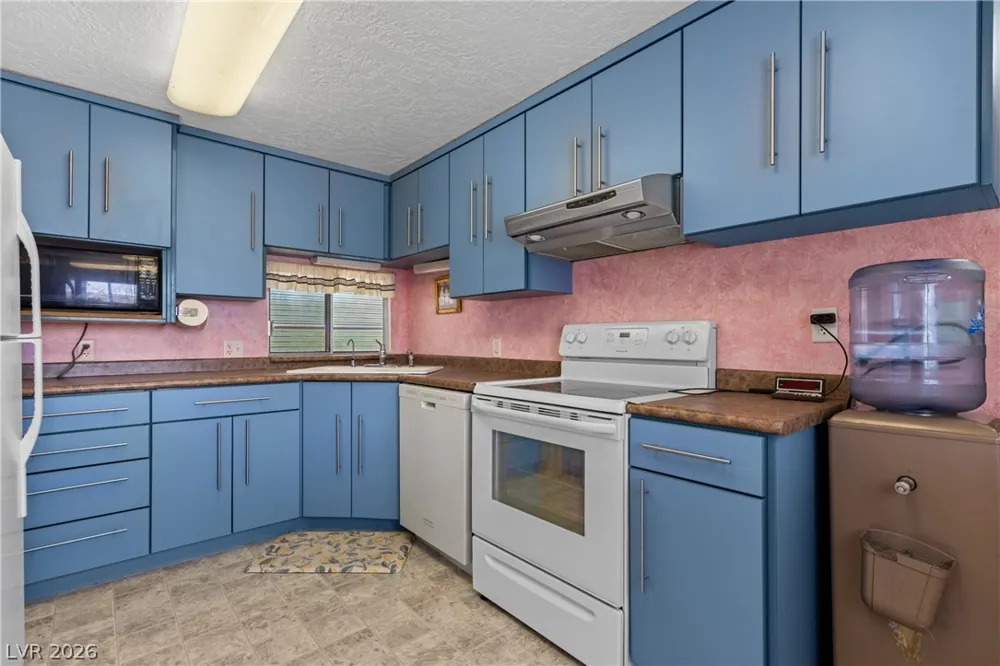 650 W McDonald Avenue Overton, NV 89040