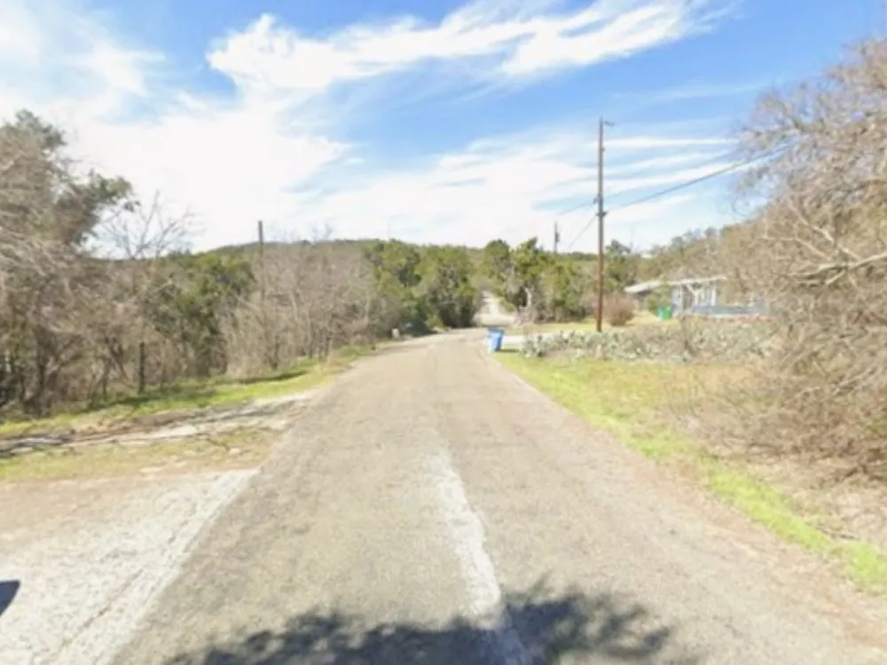 18501 E Lakeview Drive Jonestown, TX 78645