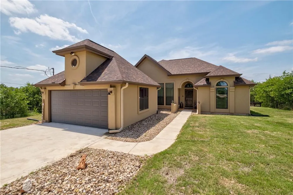 509 Kaanapali Lane Bastrop, TX 78602