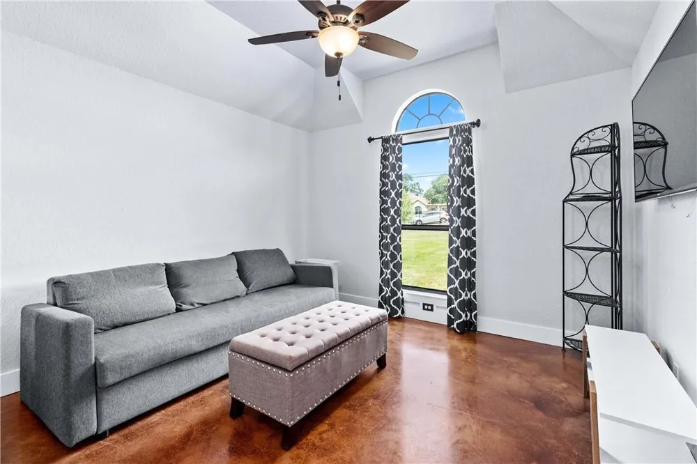 509 Kaanapali Lane Bastrop, TX 78602