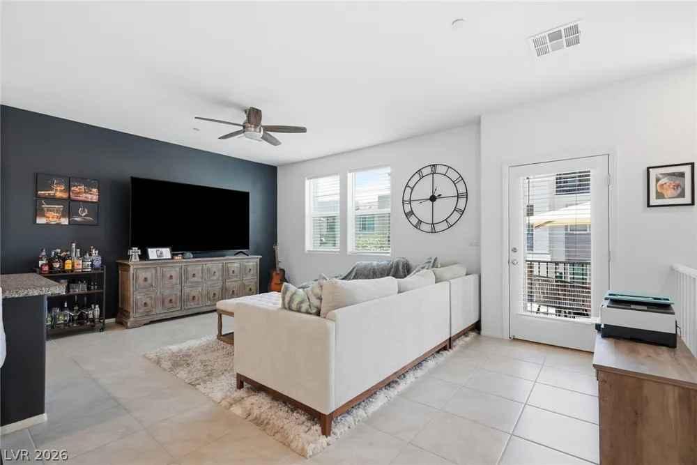 6155 Garden Oasis Street Las Vegas, NV 89148
