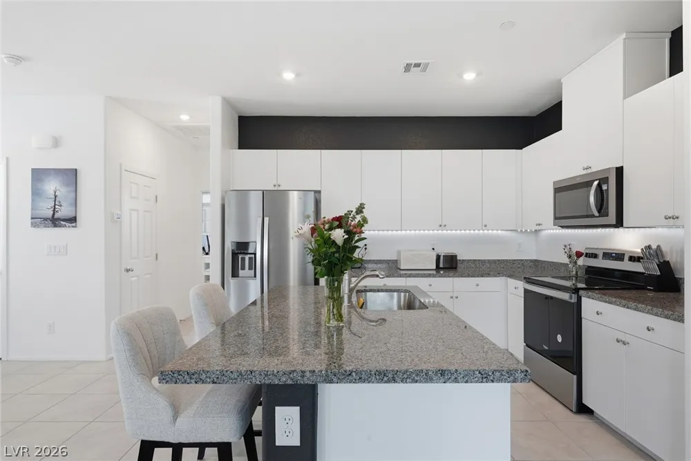 6155 Garden Oasis Street Las Vegas, NV 89148