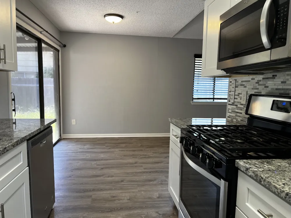 7506 Chelsea Moor #B Austin, TX 78759