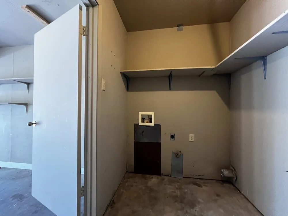 7506 Chelsea Moor #B Austin, TX 78759