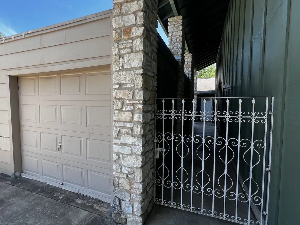 7506 Chelsea Moor #B Austin, TX 78759