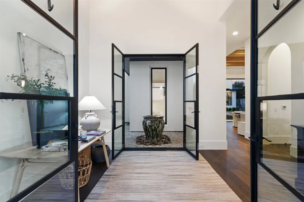 13000 Little Barton Lane Austin, TX 78738