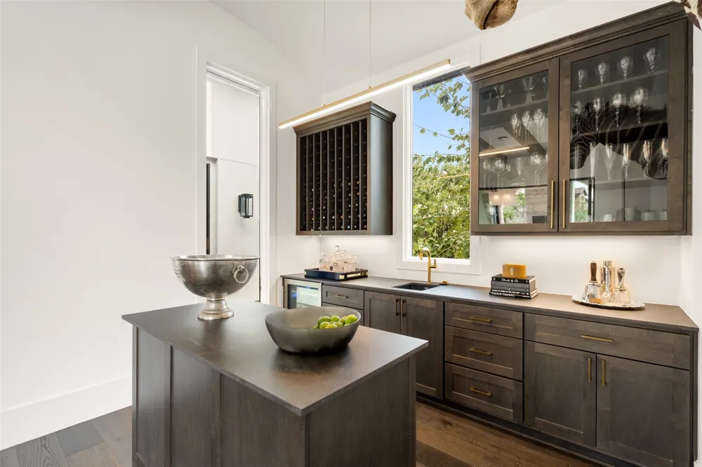 13000 Little Barton Lane Austin, TX 78738