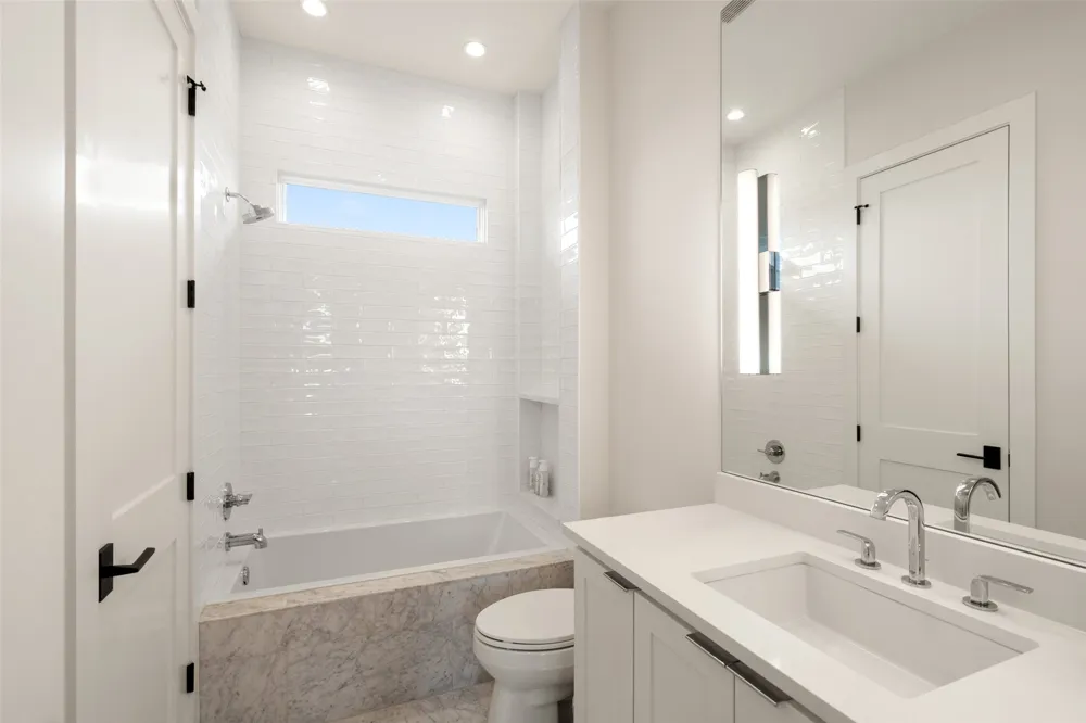 13000 Little Barton Lane Austin, TX 78738