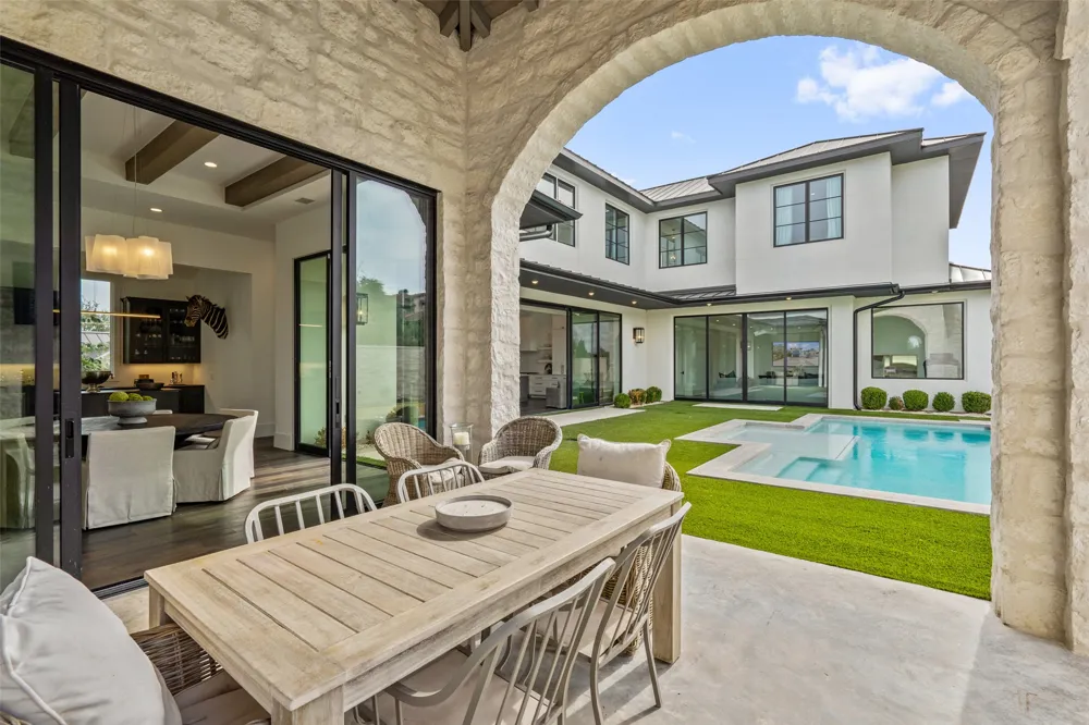 13000 Little Barton Lane Austin, TX 78738