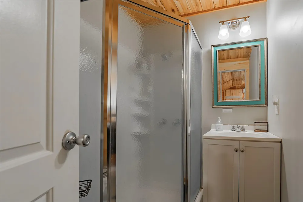 95 Loma Lane Fredericksburg, TX 78624