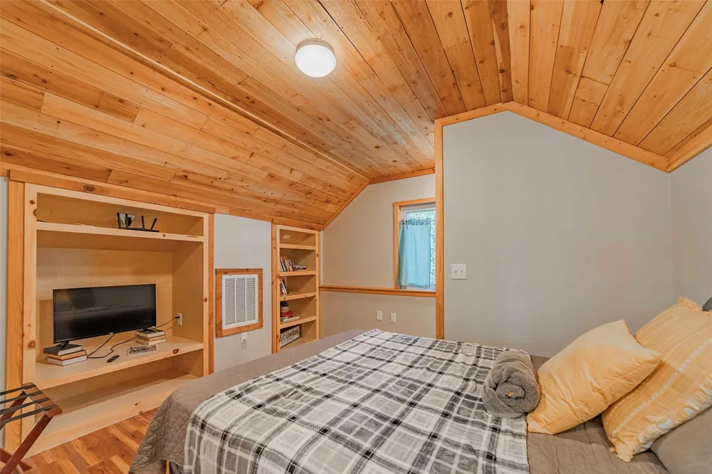 95 Loma Lane Fredericksburg, TX 78624