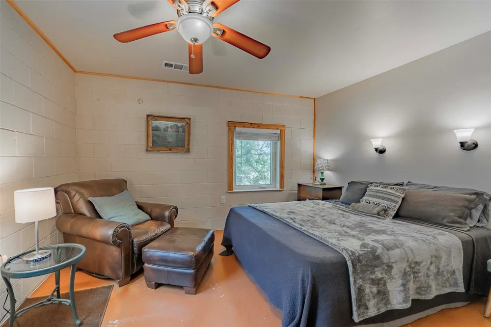 95 Loma Lane Fredericksburg, TX 78624