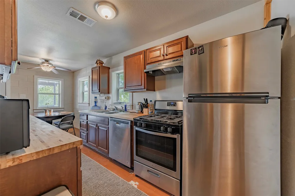 95 Loma Lane Fredericksburg, TX 78624