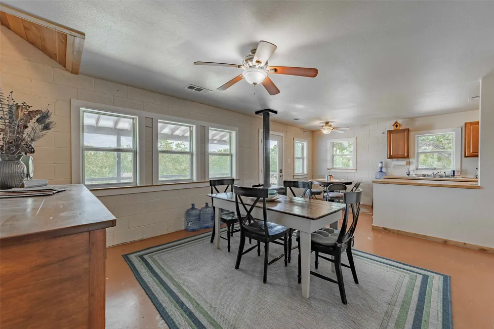 95 Loma Lane Fredericksburg, TX 78624