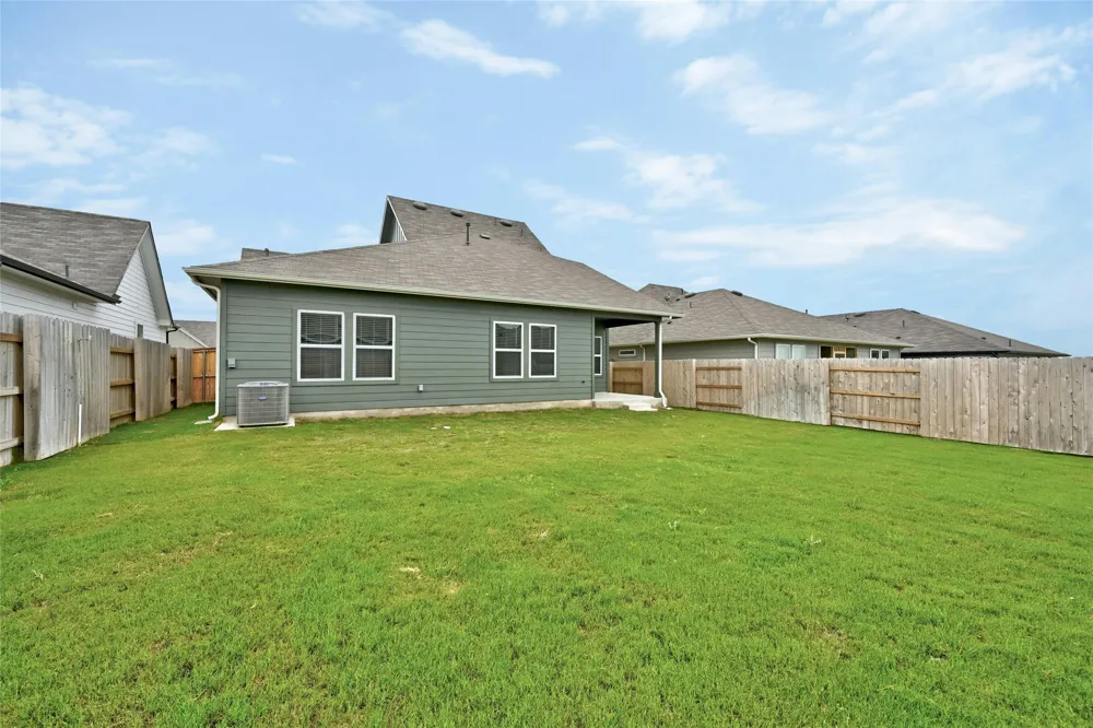 313 MERRIMAN ROAD San Marcos, TX 78666