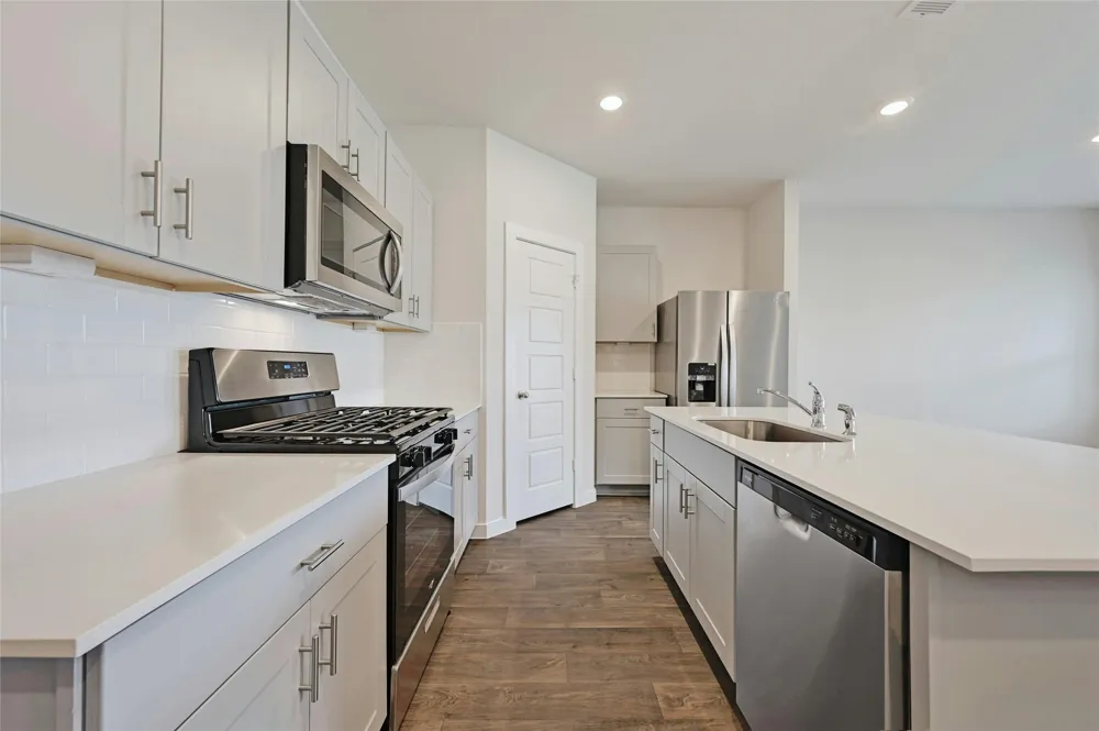 313 MERRIMAN ROAD San Marcos, TX 78666