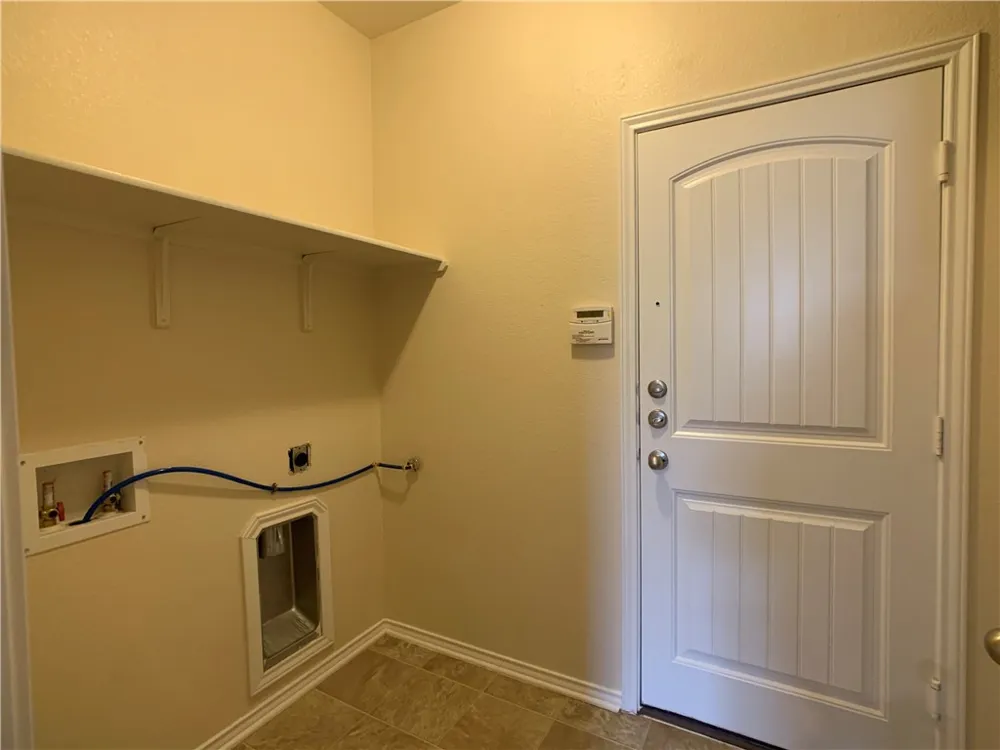 133 Gina Drive Kyle, TX 78640