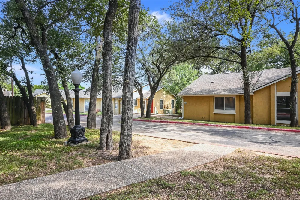 4902 Duval Road #H1 Austin, TX 78727