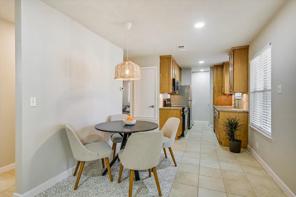 4902 Duval Road #H1 Austin, TX 78727