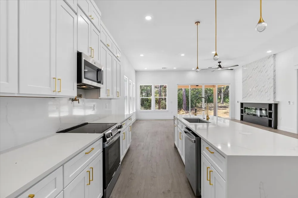 112 Pohakea Drive Bastrop, TX 78602
