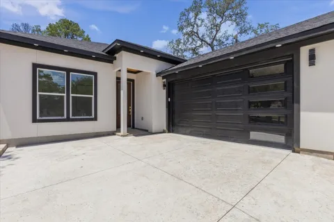 112 Pohakea Drive