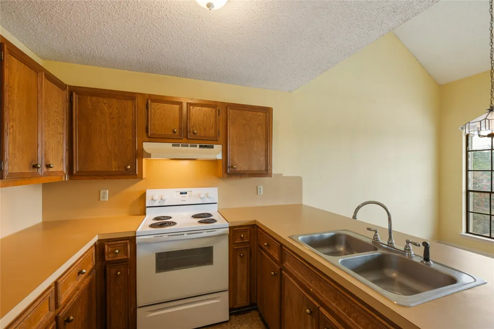 1610 Waterston Avenue #11 Austin, TX 78703