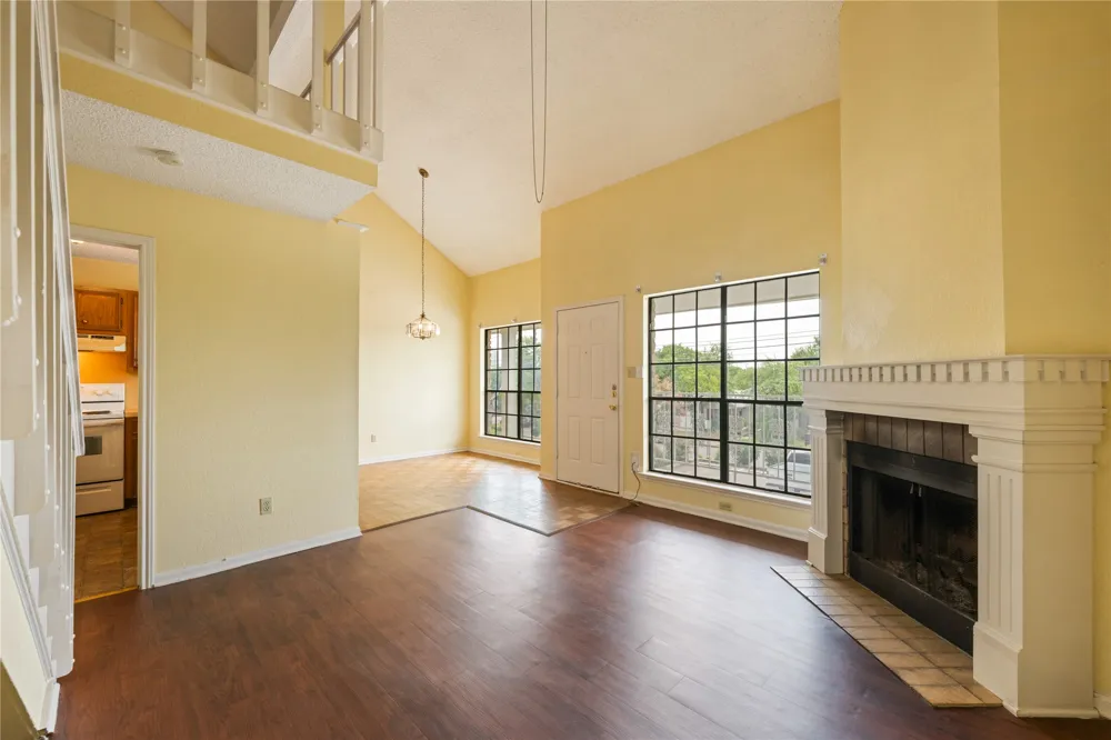 1610 Waterston Avenue #11 Austin, TX 78703