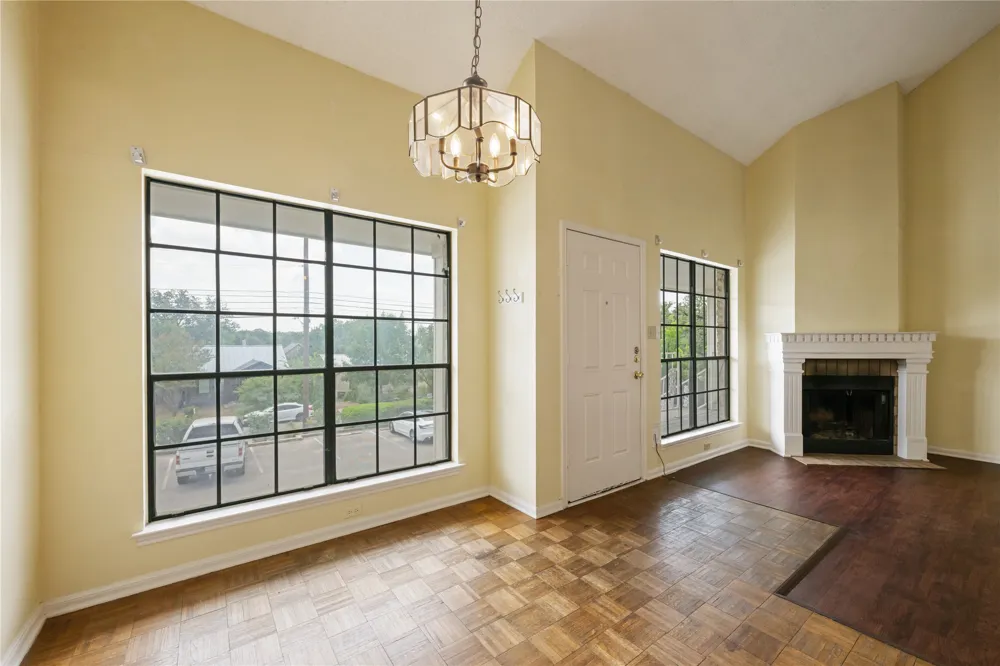 1610 Waterston Avenue #11 Austin, TX 78703