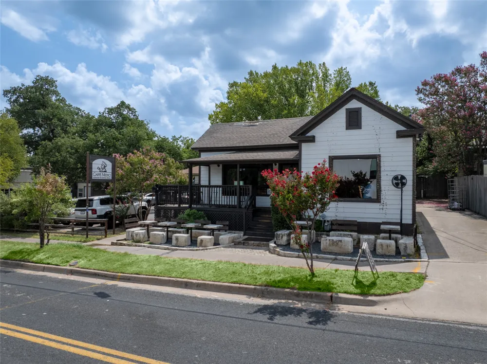 1610 Waterston Avenue #11 Austin, TX 78703