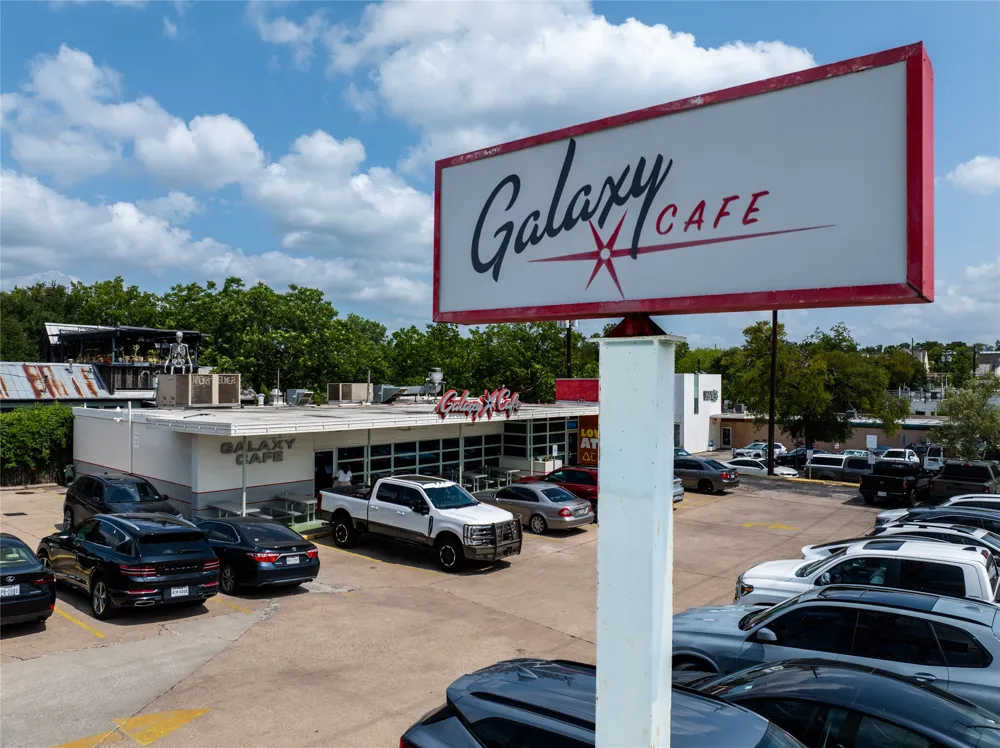 1610 Waterston Avenue #11 Austin, TX 78703