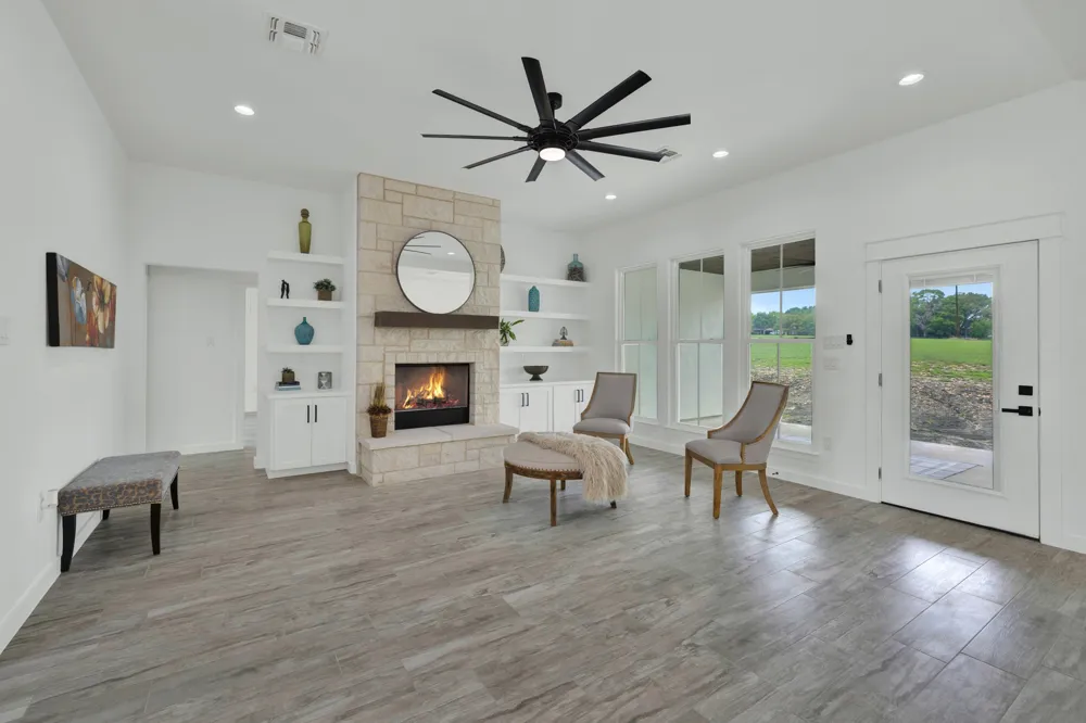 110 Lake Village Road Seguin, TX 78155
