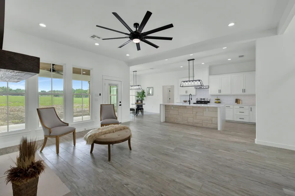 110 Lake Village Road Seguin, TX 78155