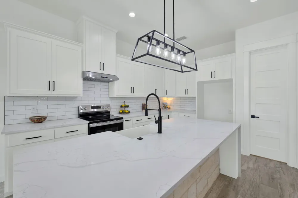 110 Lake Village Road Seguin, TX 78155