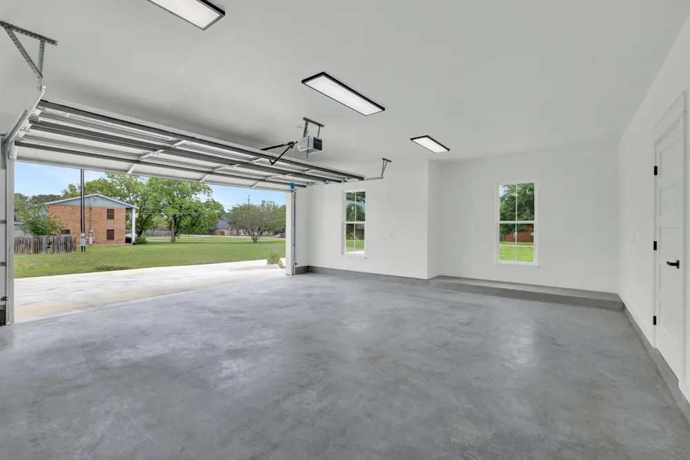110 Lake Village Road Seguin, TX 78155