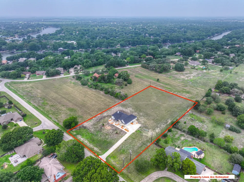 110 Lake Village Road Seguin, TX 78155