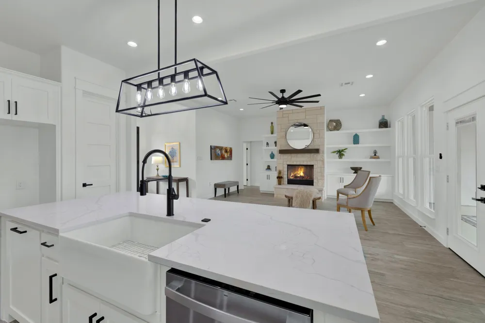 110 Lake Village Road Seguin, TX 78155