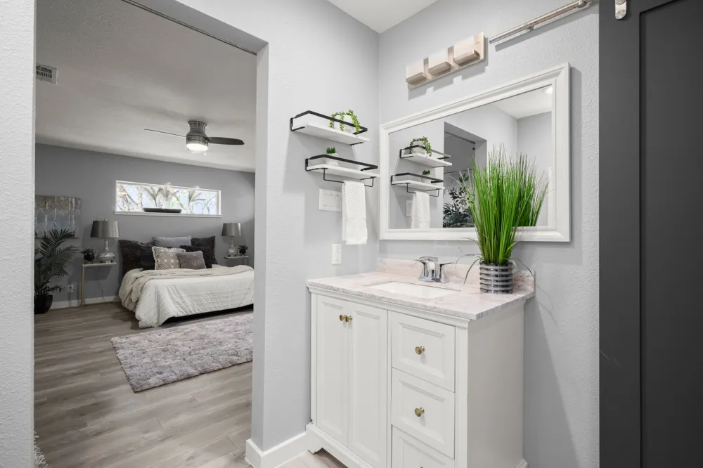 3305 Santa Monica Drive Austin, TX 78741