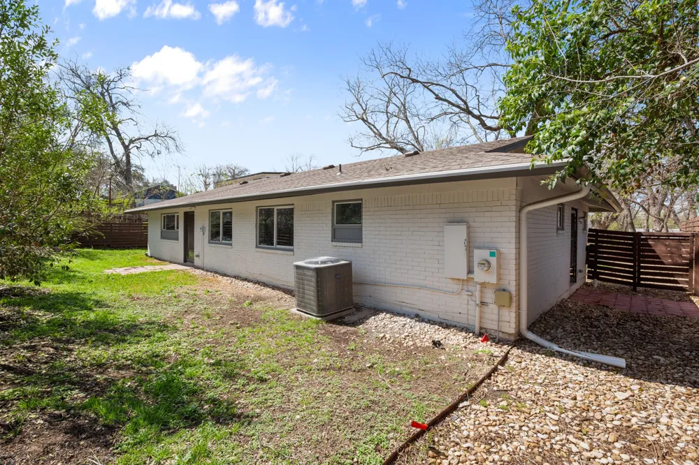 3305 Santa Monica Drive Austin, TX 78741