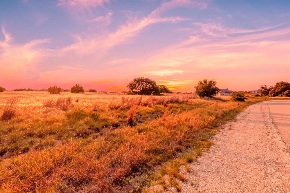 3 Cloudwood Ranch Road Briggs, TX 78608