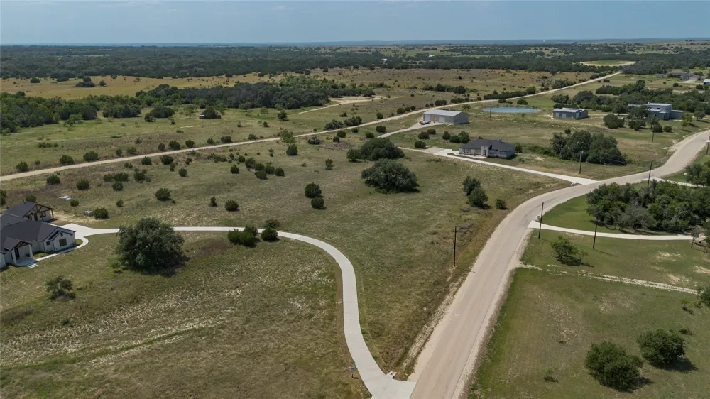3 Cloudwood Ranch Road Briggs, TX 78608