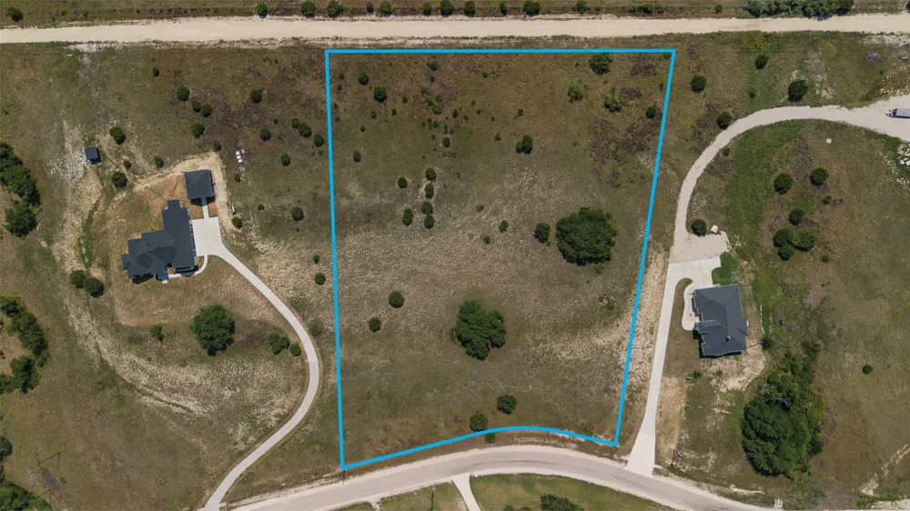 3 Cloudwood Ranch Road Briggs, TX 78608