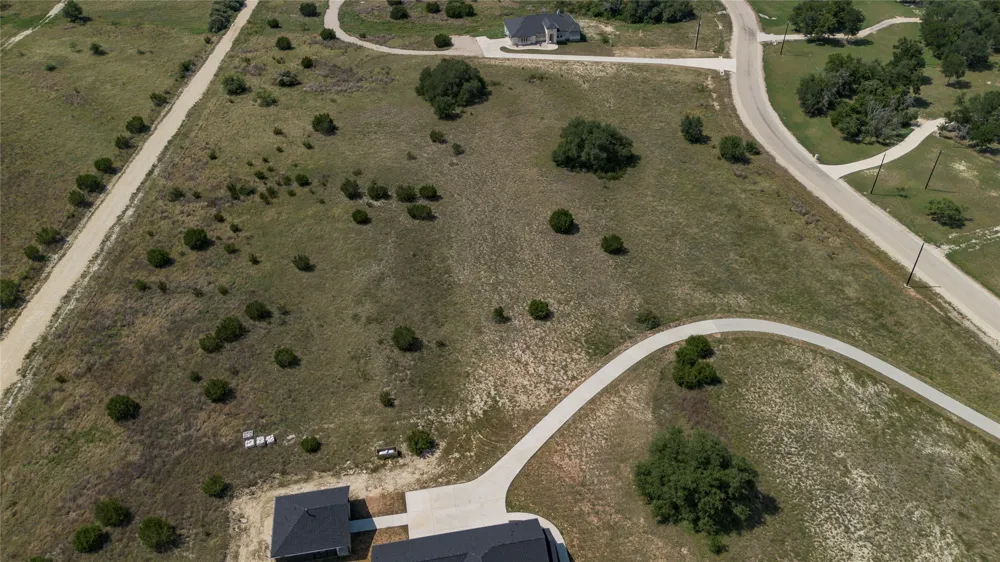 3 Cloudwood Ranch Road Briggs, TX 78608