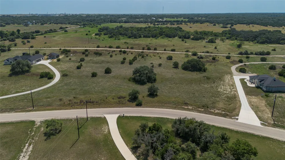 3 Cloudwood Ranch Road Briggs, TX 78608